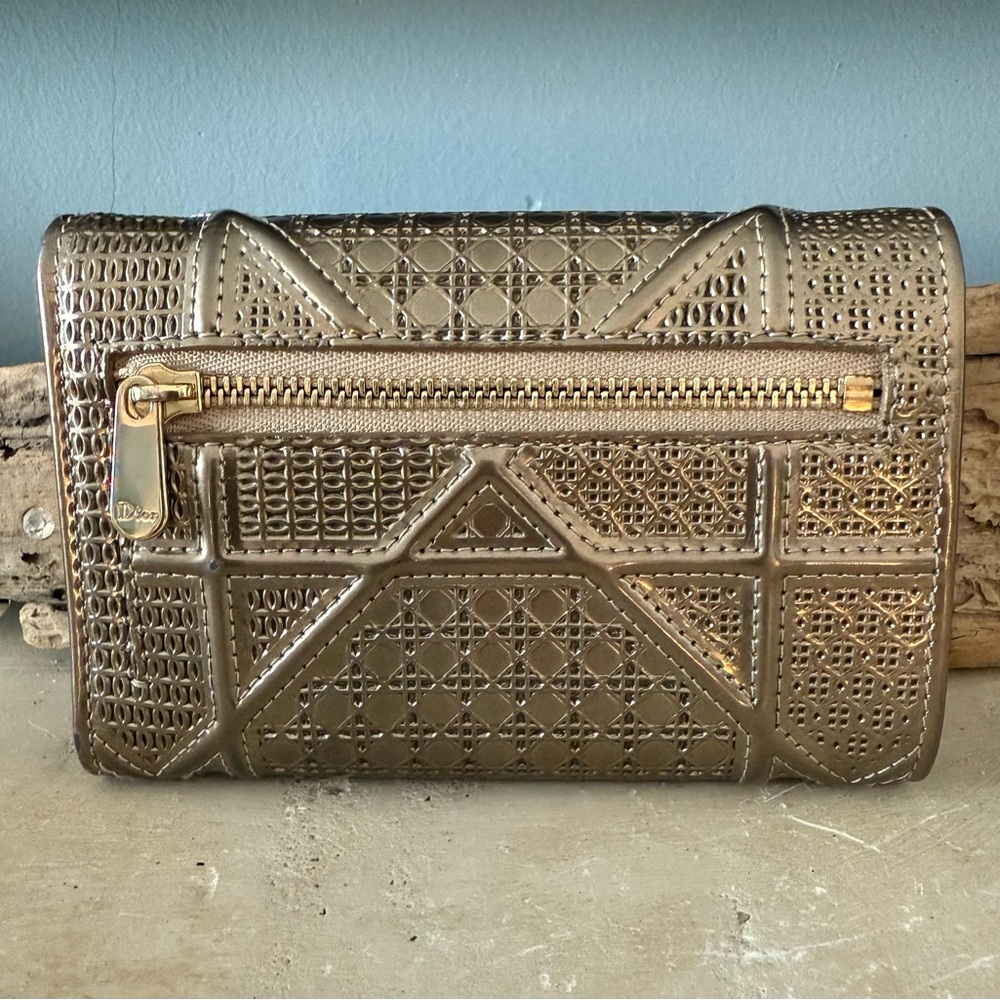 DIOR Diorama Gold Micro-Cannage Elancee Wallet - Picture 4 of 13